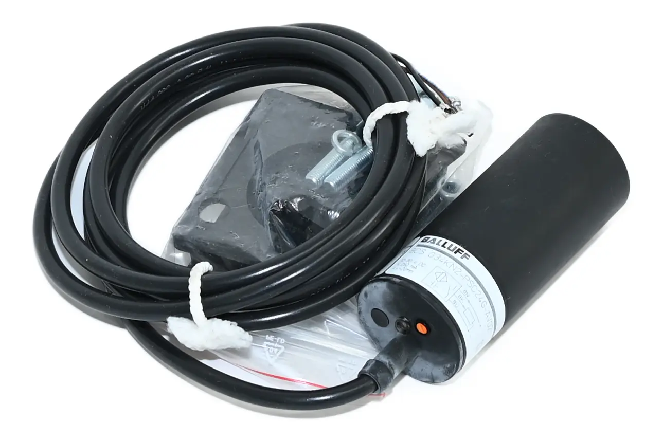 Balluff BCS0005 BCS G34KN2-PSC24G-AV02 Capacitive Sensor 20mm New open box