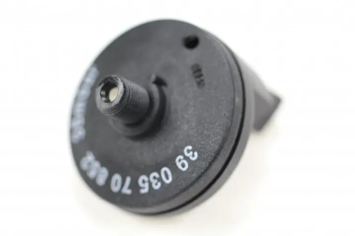 Produktfoto 1 von 39 035 70 852 maintenance switch
