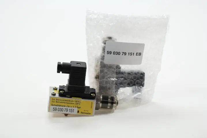 Produktfoto 1 von 59 030 79 151 EB maintenance switch