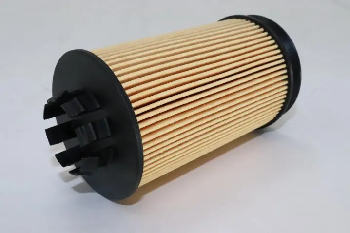 HU 7022 z KIT oil filter element (metal-free)