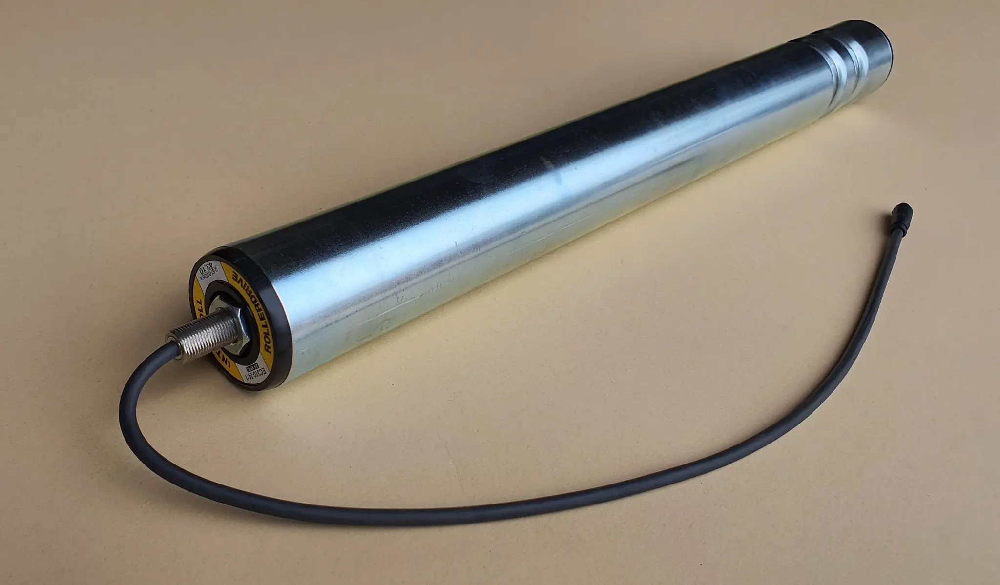 Produktfoto 1 von Interoll EC310 24:1 24V 50 x 495 iGM8 /aG M12