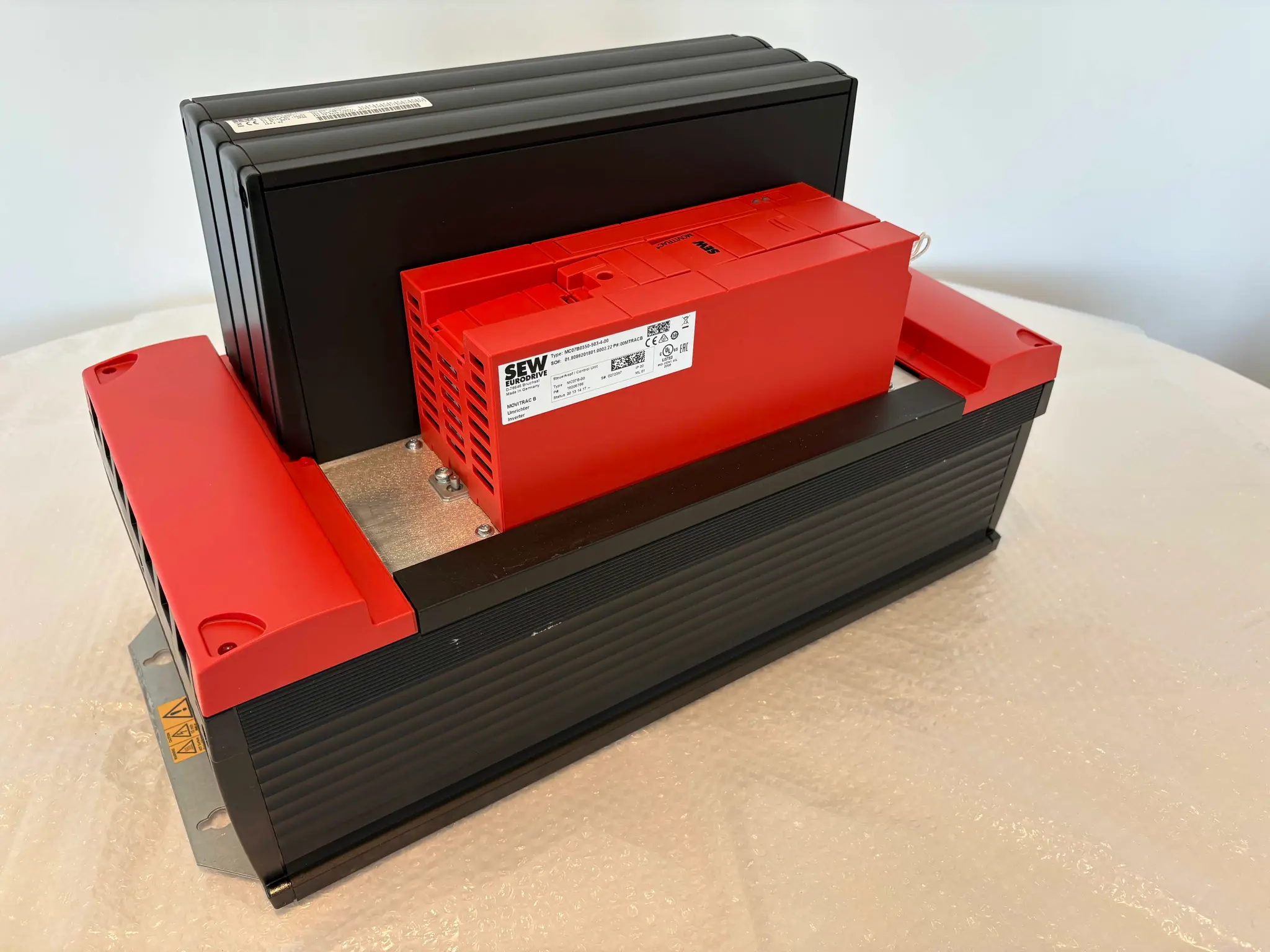 Produktfoto 1 von SEW-Eurodrive Umrichter Movitrac MC07B0550-503-4-00 // MDX60A0550-503-4-00
