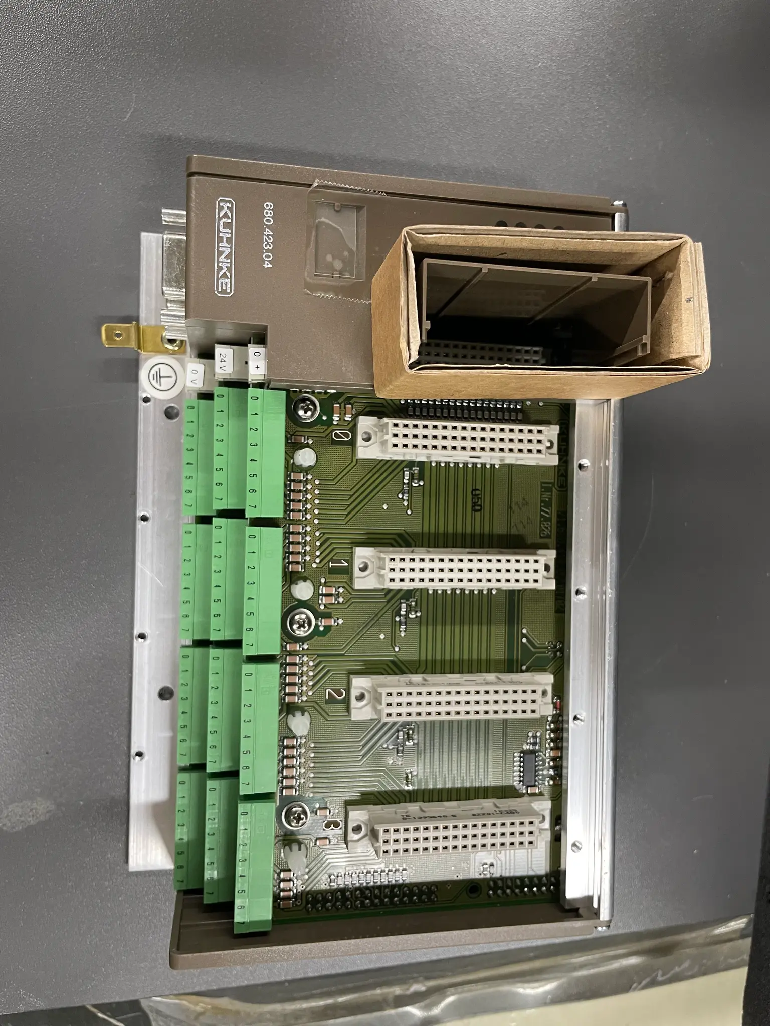 Produktfoto 1 von KUAX 680I V.24 SPS-Controller 680.423.04