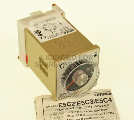 Produktfoto 1 von Omron E5C2-R20P-D