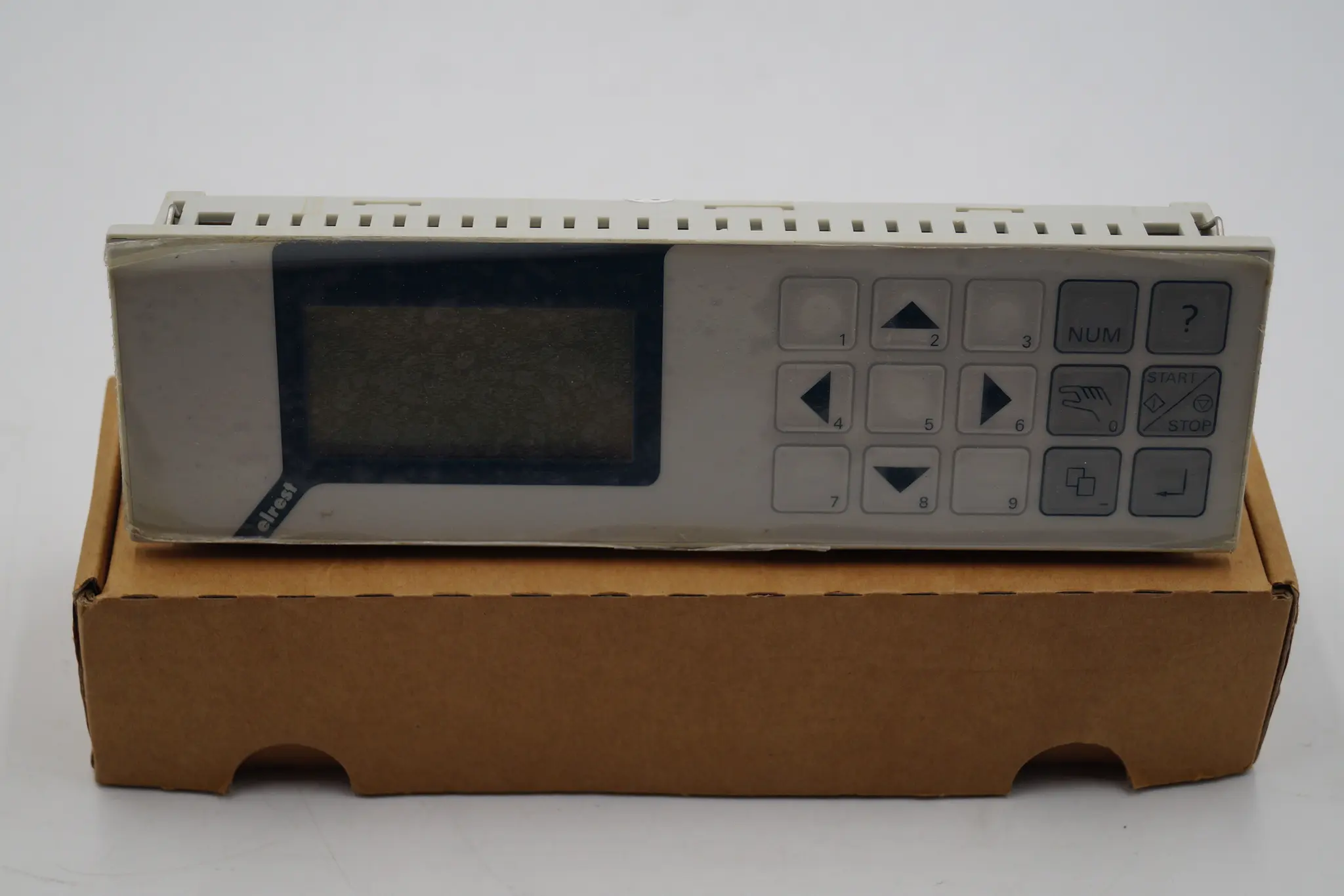 Produktfoto 1 von Elrest Viso Panel Terminal T090 ArtNr : 24221.0000