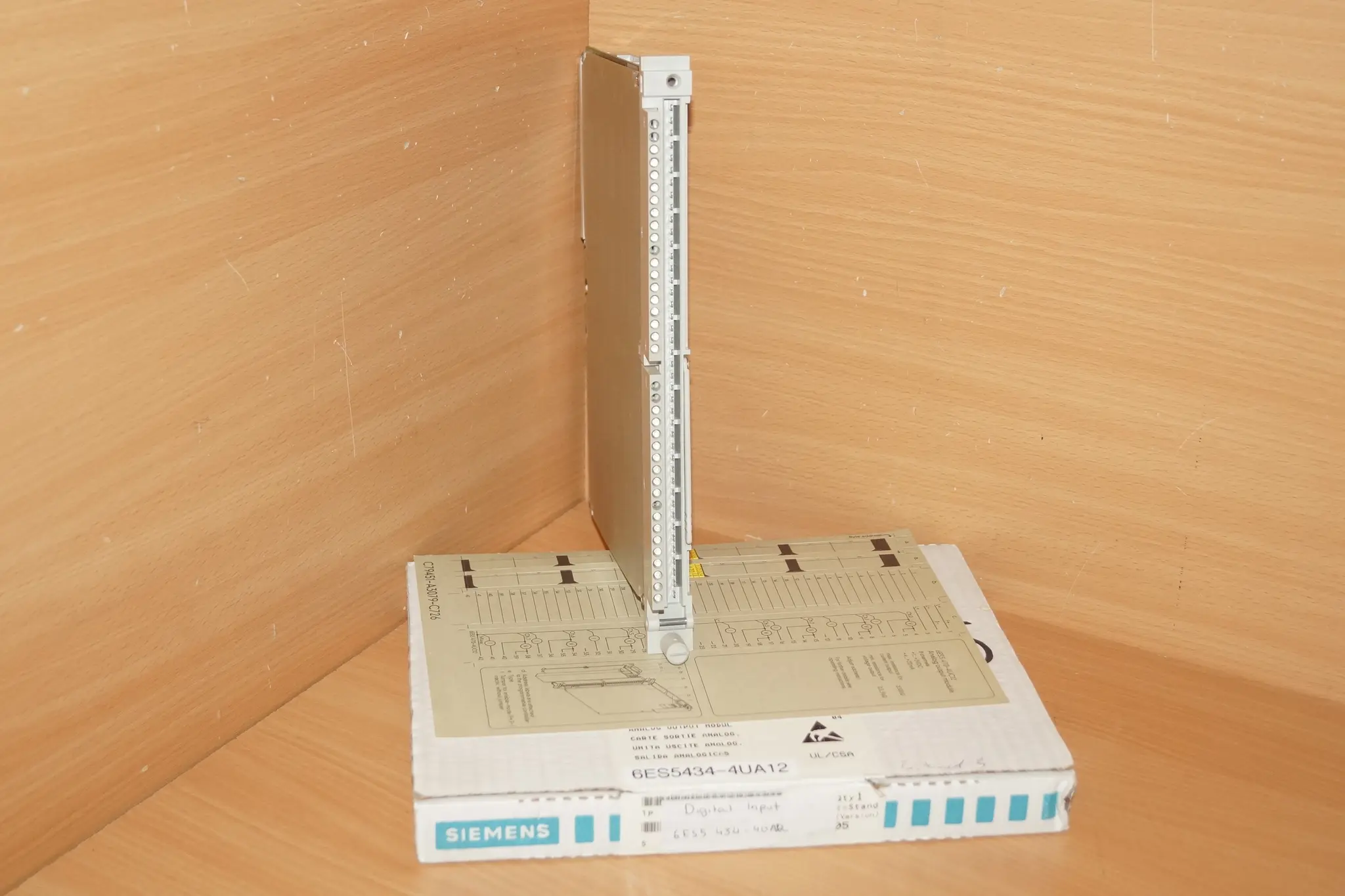 Produktfoto 1 von SIEMENS 6ES5 434-4UA12  // 6ES5434-4UA12 E Stand 3