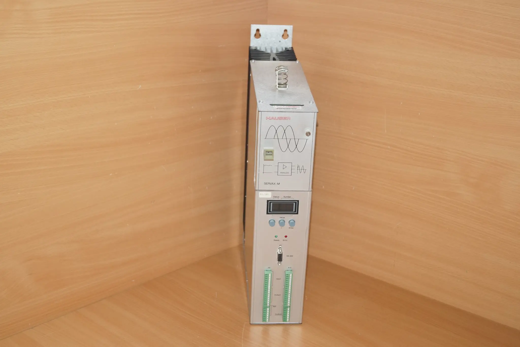 Produktfoto 1 von Hauser Parker SERVAX-M 0200-M Grundgerät 063569 0005 951-200100 0200-M //071527 0001 951-200101