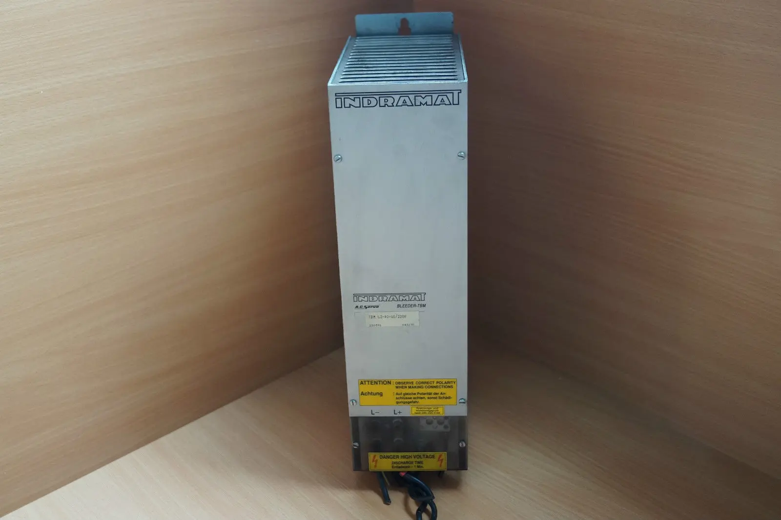 Produktfoto 1 von Indramat TBM 1.2-40-W1 / 220 V A.C.Servo Bleeder-TBM
