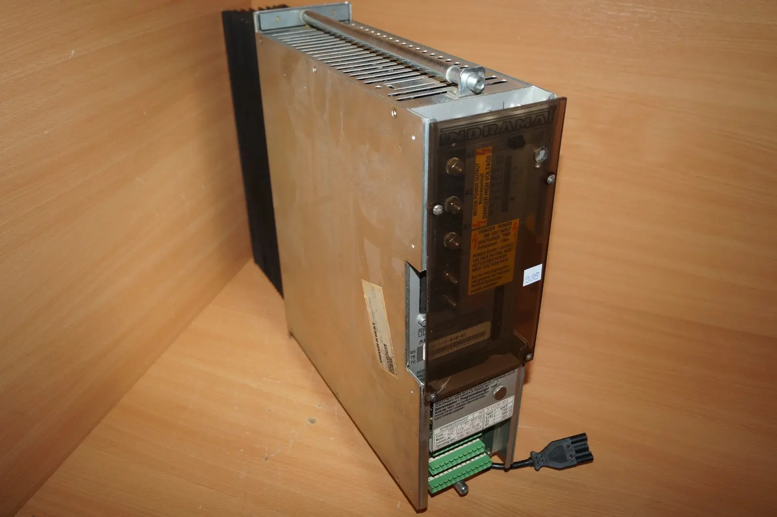 Produktfoto 1 von Indramat KDS 1.1-50-300-W1 AC-Servo-Controller