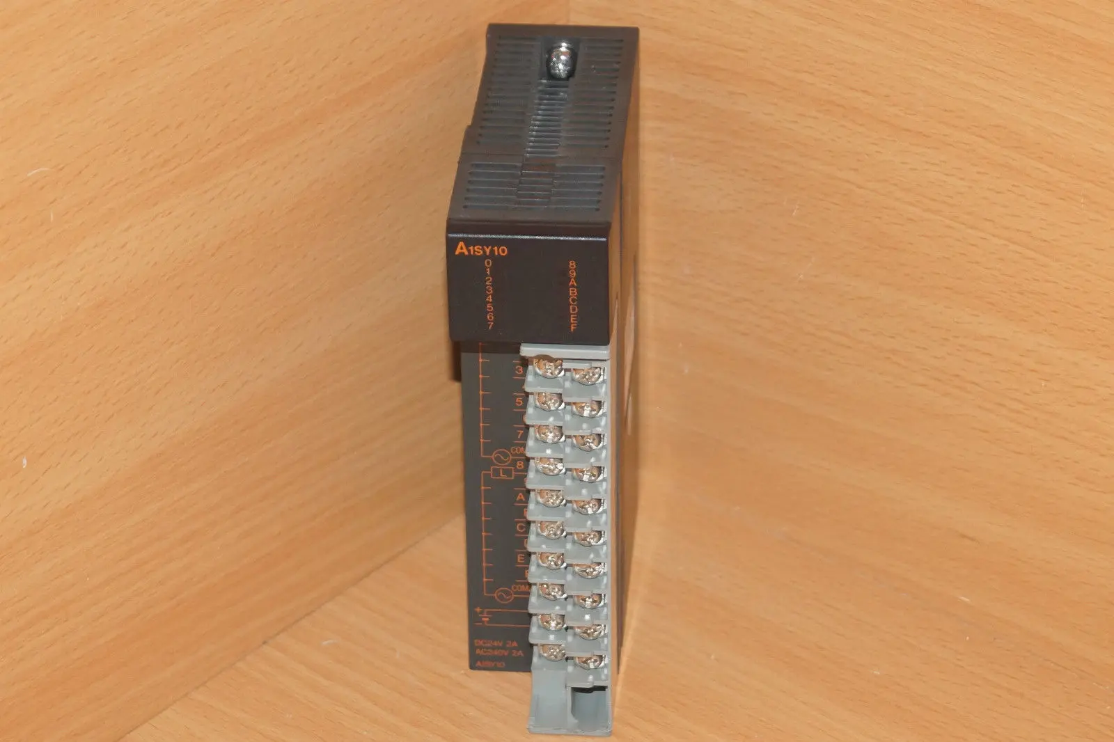 Produktfoto 1 von Mitsubishi Melsec  Model  A1SY10 //  A1SY10