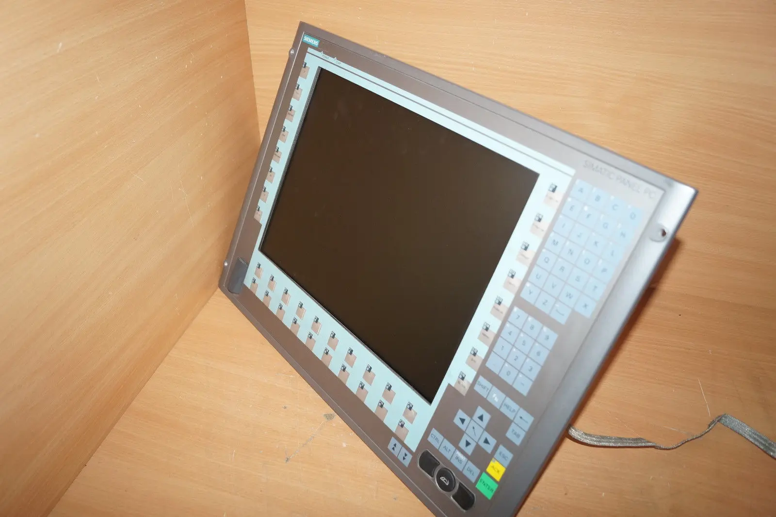 Produktfoto 1 von Siemens 6AV7803-0BC20-0AA0 PC 677 (AC)  15" TFT 6AV7 803-0BC20-0AA0