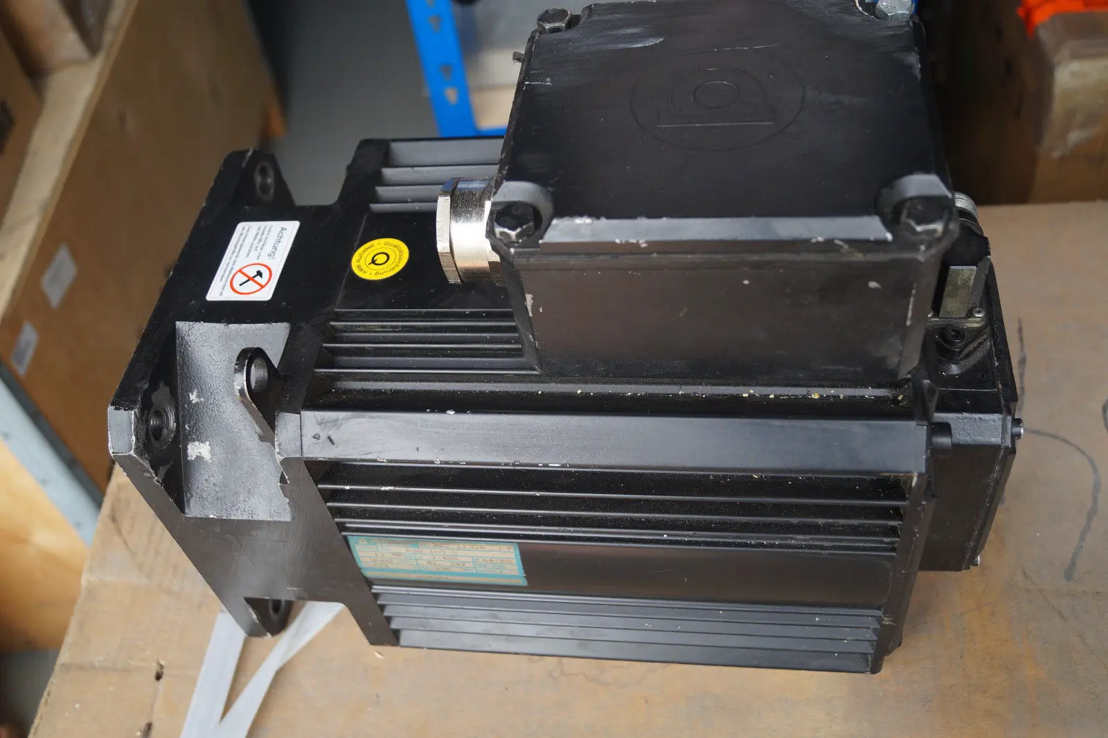 Produktfoto 1 von Baumüller DSG 100-2 Servomotor