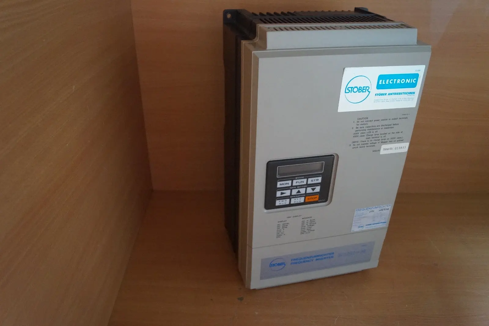 Produktfoto 1 von Frequenzumrichter Stöber FDH-G1085 380V 8,5kVA FDH-G 1085