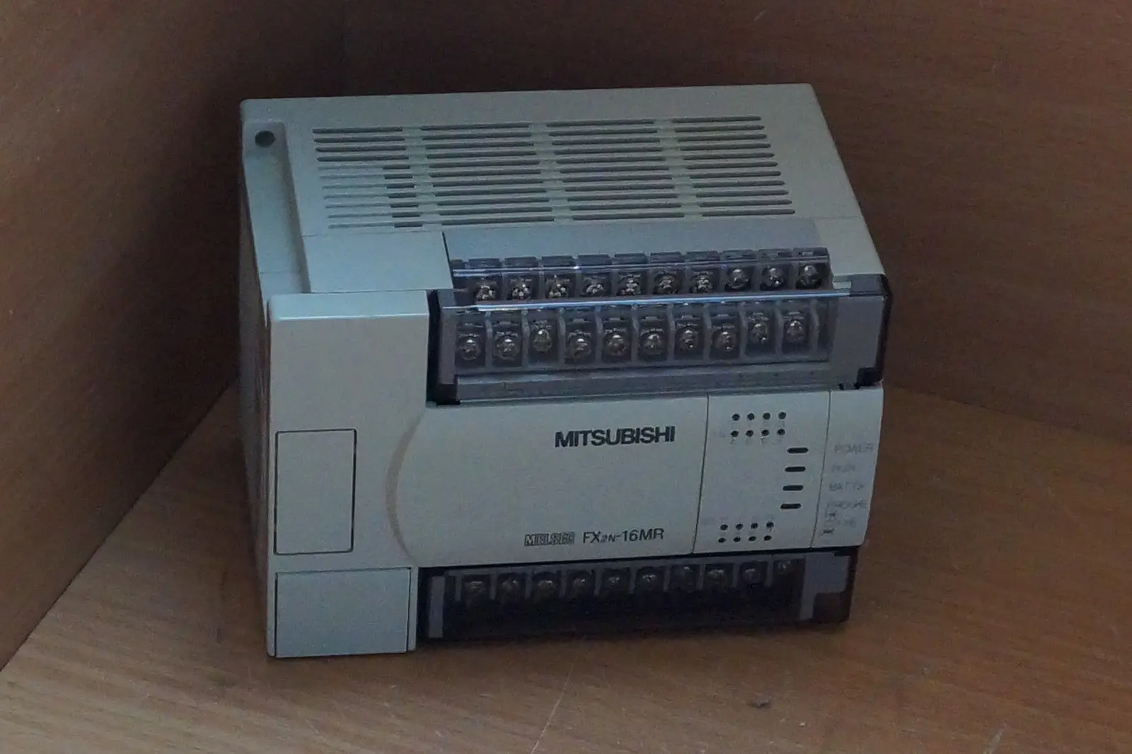 Produktfoto 1 von Mitsubishi MELSEC FX 2N-16MR-ES/UL