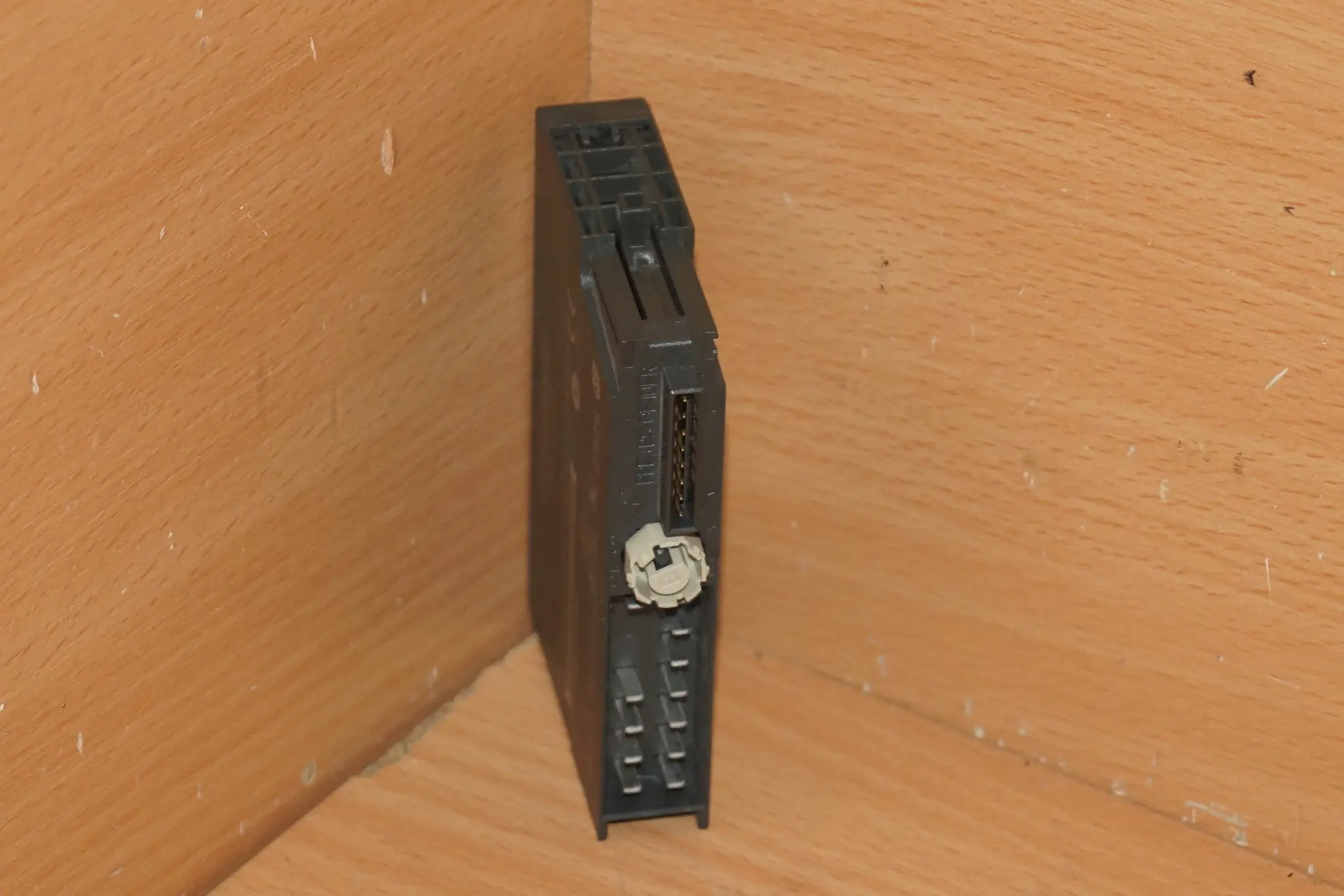 Produktfoto 1 von SIEMENS  6ES7 131-4BD00-0AA0 simatic 6ES7131-4BD00-0AA0