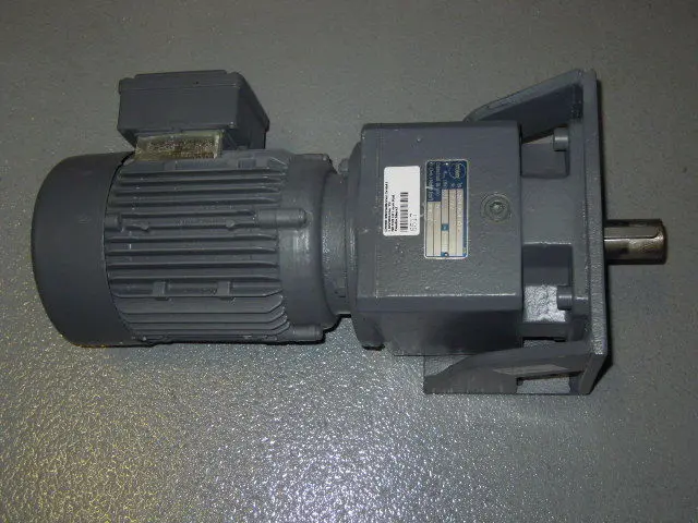Produktfoto 1 von Stöber Motor Typ 3~ FDR 80A/ 4 Q // Stöber Getrieb Typ C2020-0490-D80K4