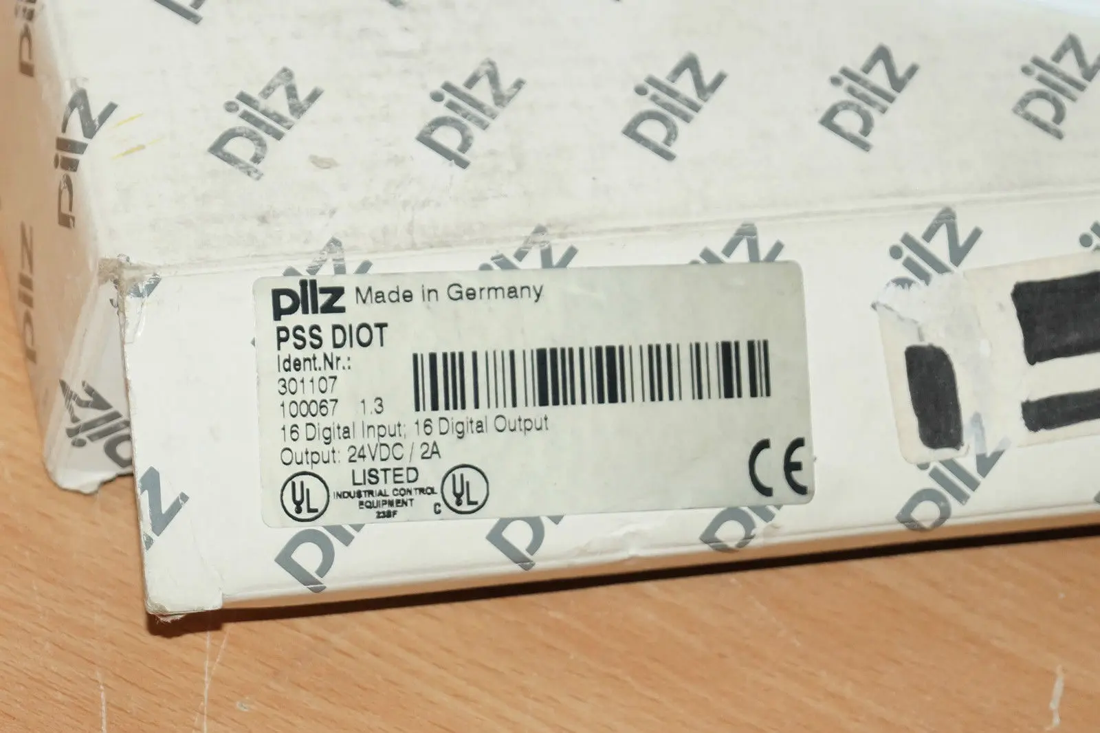 Produktfoto 1 von Pilz PSS DIOT 16 Digital Inpu<br> 16 Digital Output Ident.Nr.: 301107 NEU OVP