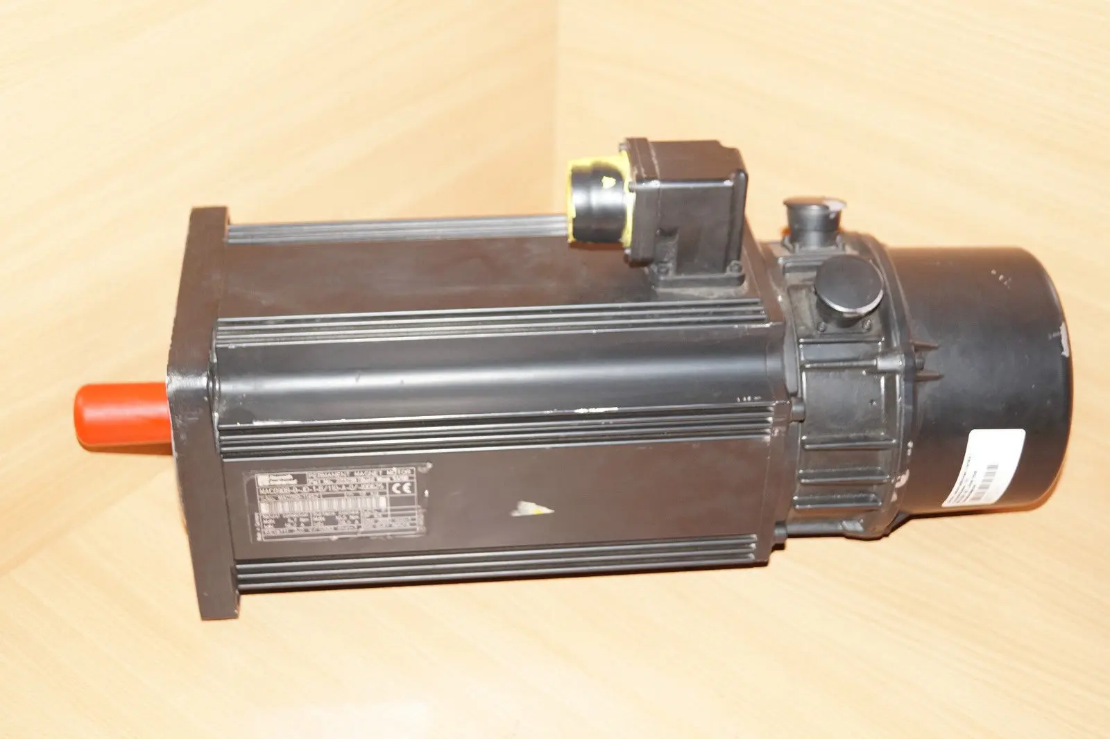 Produktfoto 1 von INDRAMAT Permanent Magnet Motor MAC090B-0-JD-1-B/110-A-0/-100625