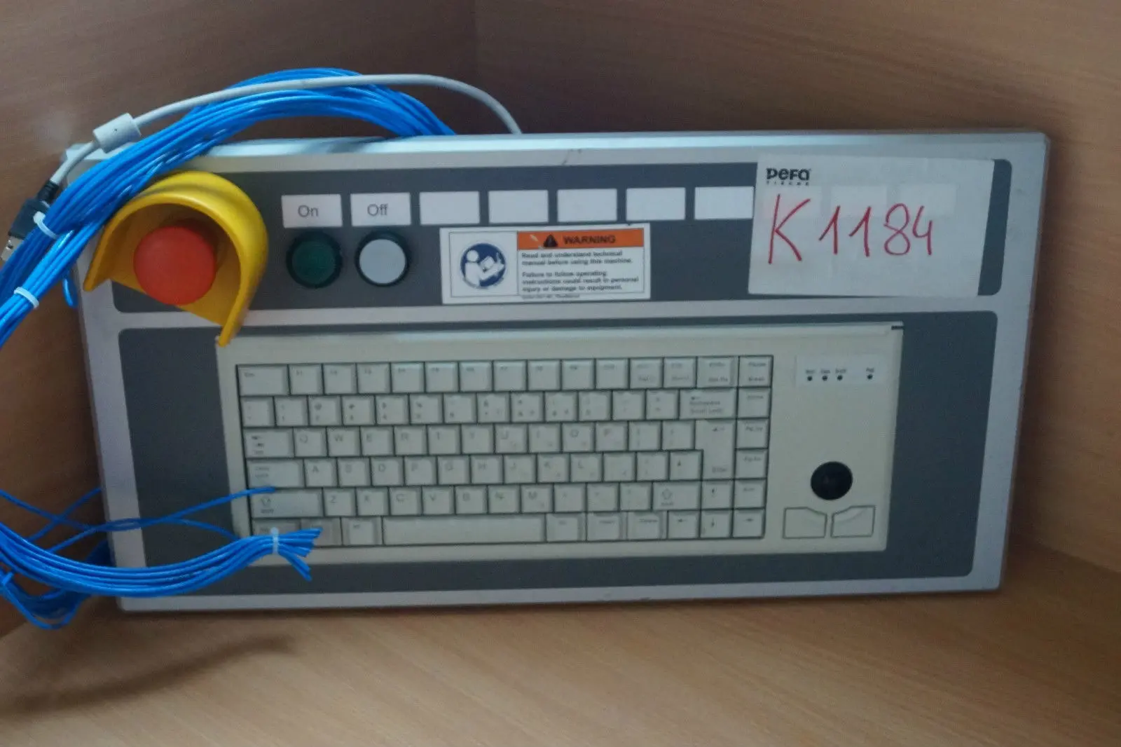Produktfoto 1 von LENZE CSB10 Tastatureinheit mit Notschalter  P/N:6130-2