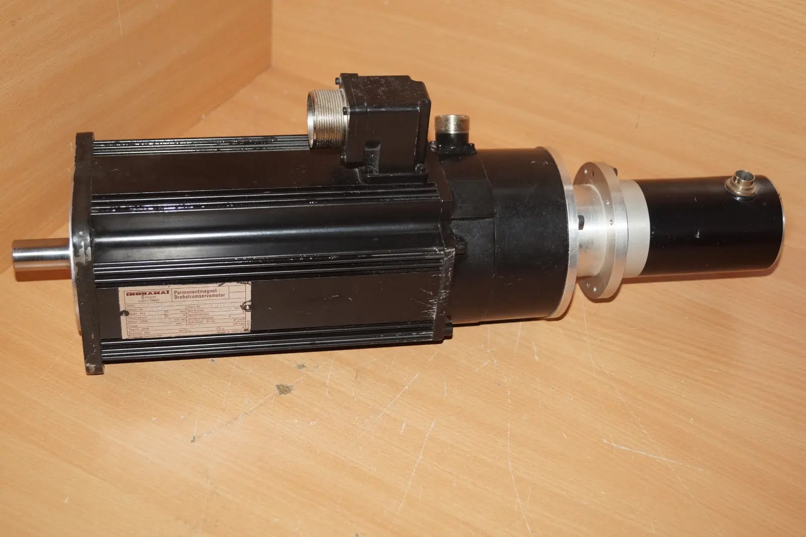 Produktfoto 1 von INDRAMAT MAC071C-0-NS-3-C/095-A-0 Servomotor