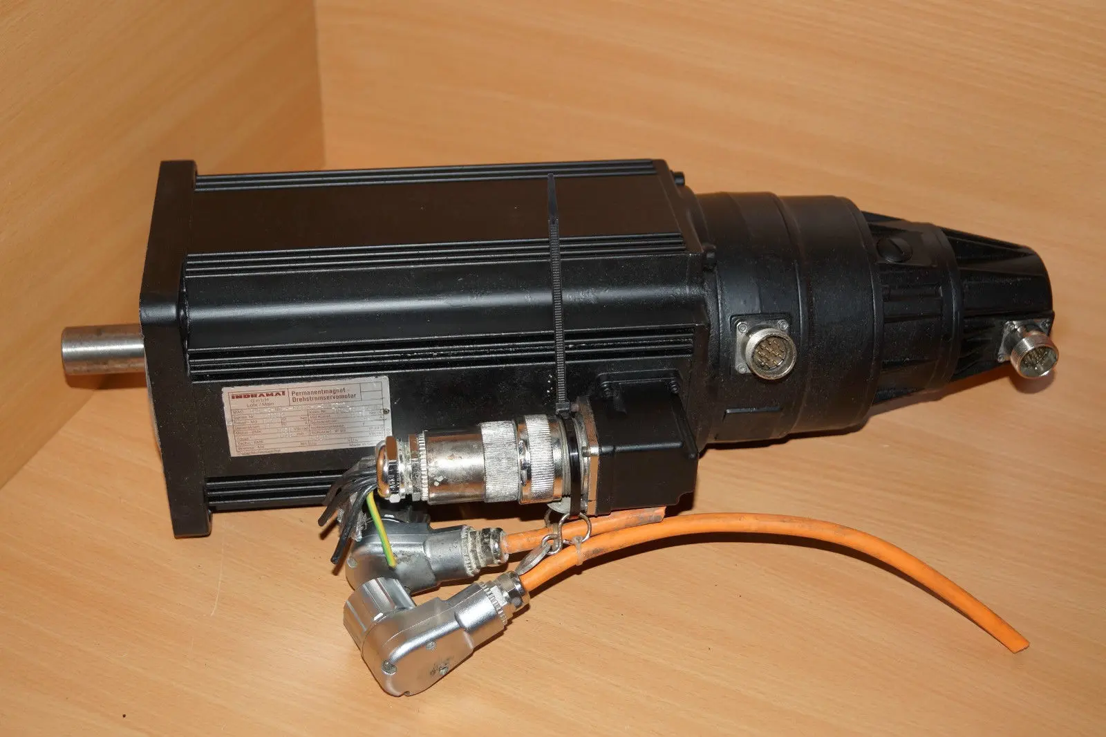 Produktfoto 1 von INDRAMAT Servomotor 090B-0-ND-4-C/110-B-0/WT517LV