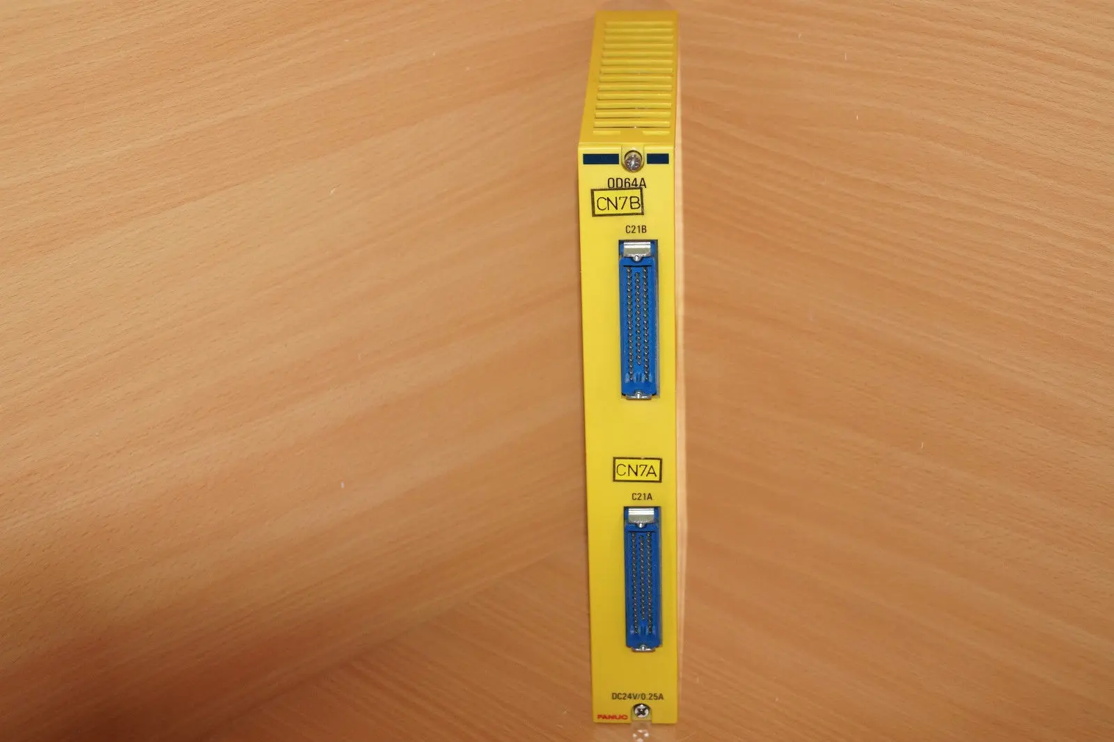 Produktfoto 1 von Fanuc A03B-0801-C141  Output Module OD64A