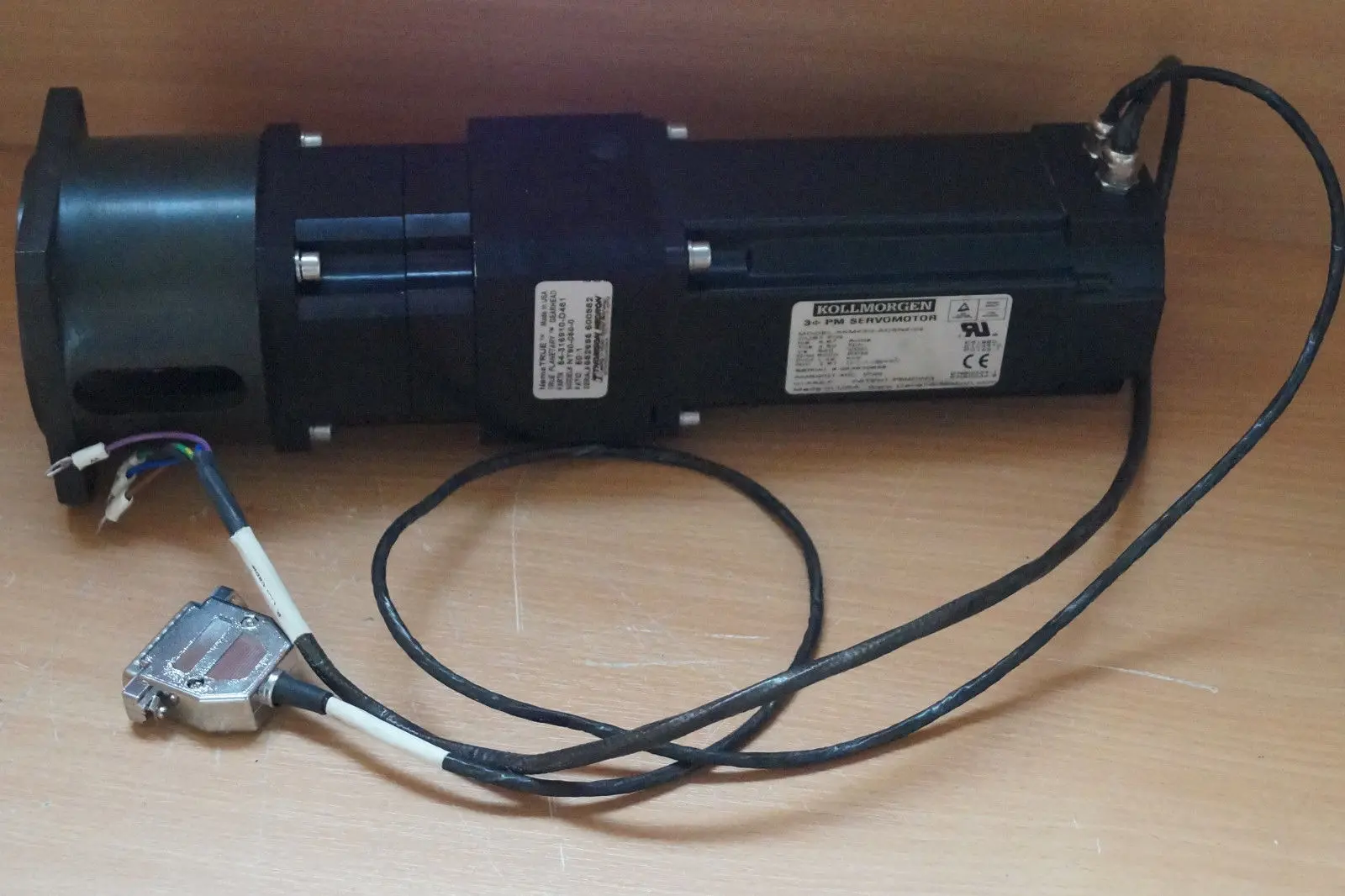 Produktfoto 1 von Kollmorgen Servomotor AKM43G-ACSN2-02 mit Getriebe NemaTRUE NT90-050-0