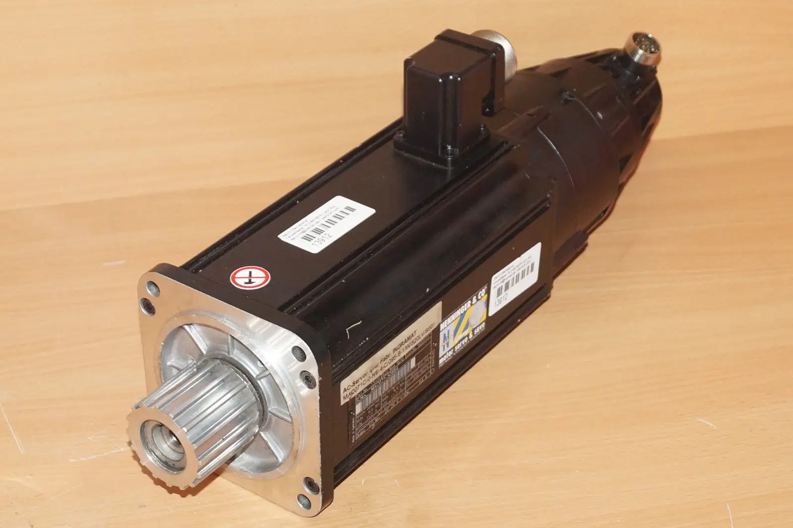 Produktfoto 1 von Indramat servomotor MAC071-50884 Part No. 225120