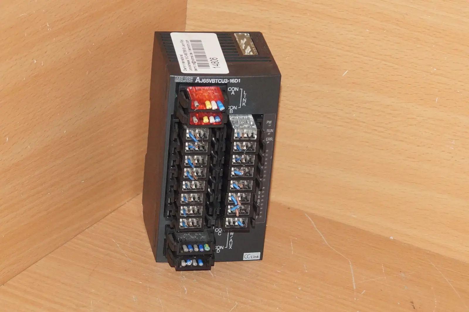 Produktfoto 1 von Mitsubishi CC-Link MELSEC Input Unit AJ65VBTCU3-16D1