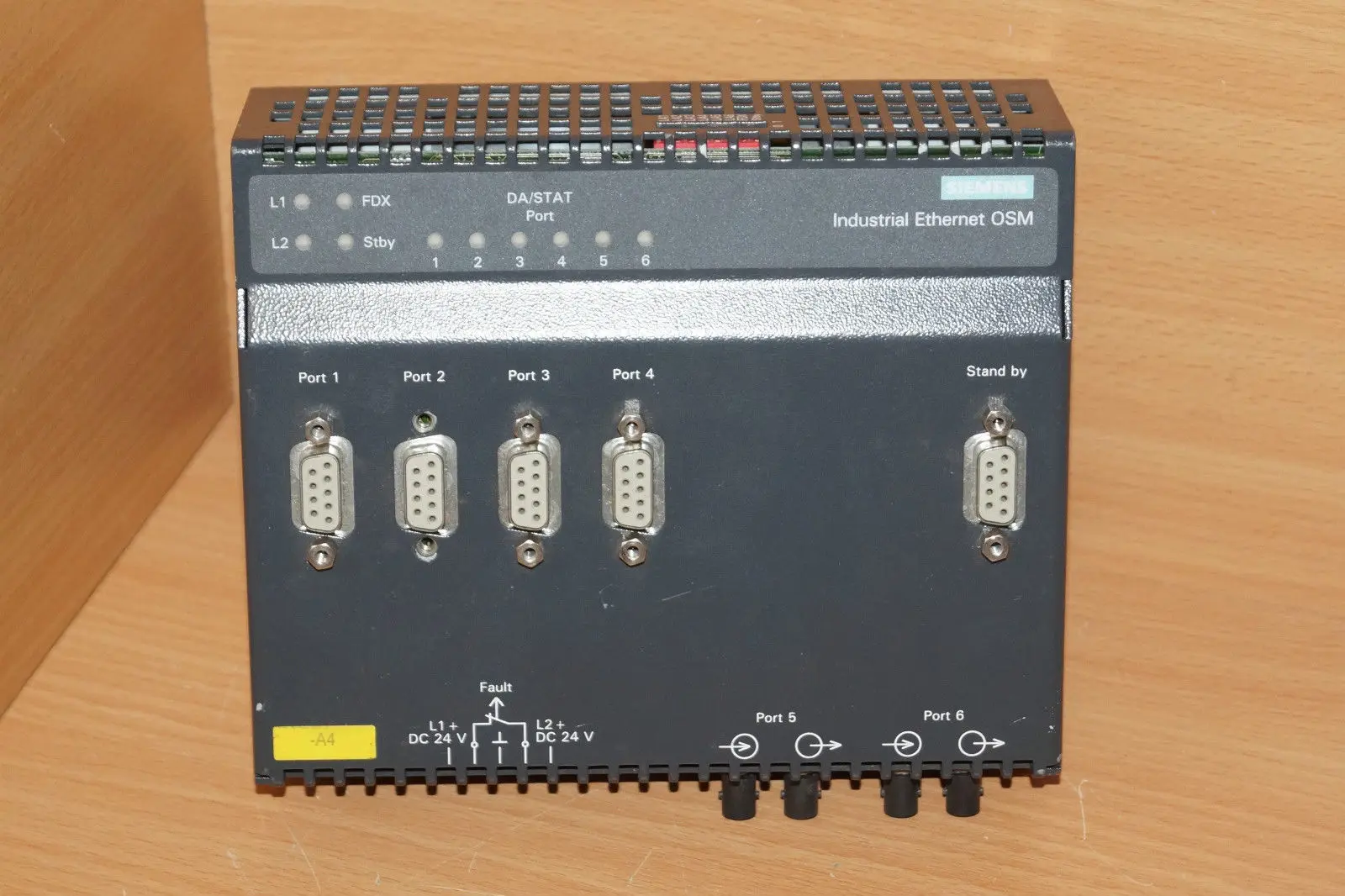 Produktfoto 1 von SIEMENS Industrial Ethernet OSM 6GK1105-0AA00 // 6GK1 105-0AA00