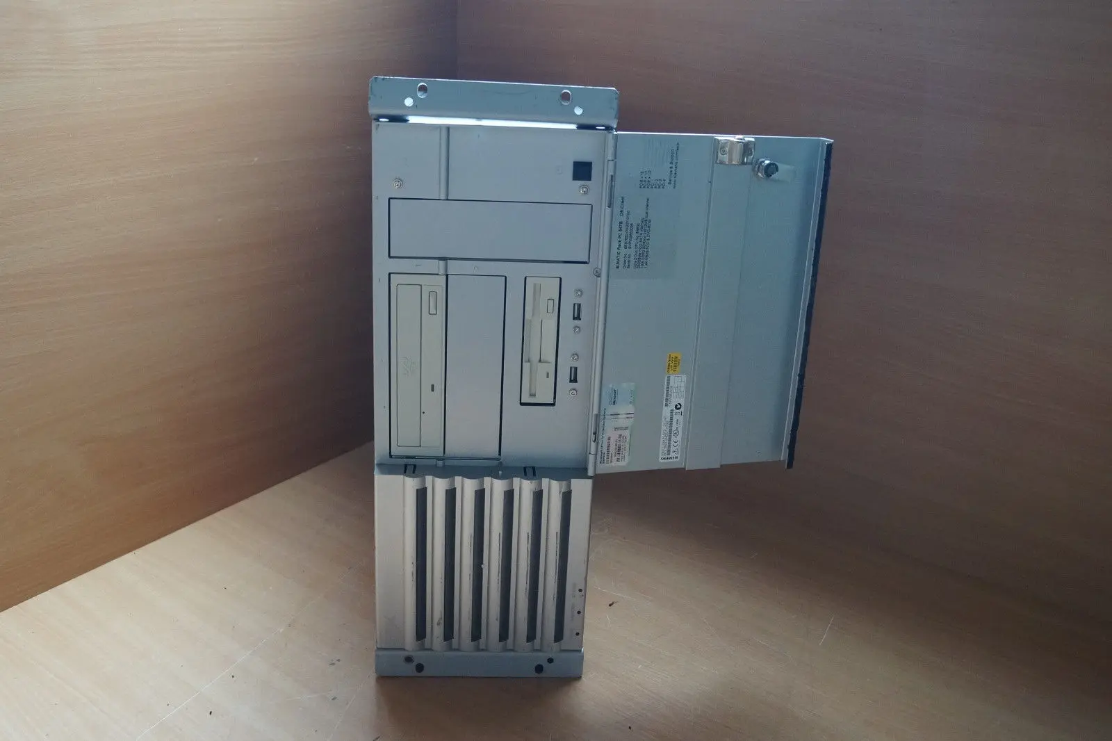 Produktfoto 1 von Siemens 6ES7650-0NG07-0YX0 Rack 6ES7 650-0NG07-0YX0