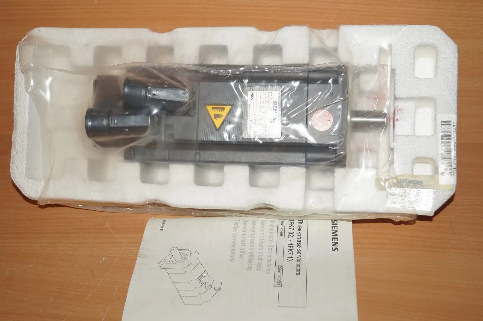 Produktfoto 1 von Siemens 1FK7044-7AF71-1EG3 Drehstrom Servomotor  1FK7 044-7AF71-1EG3