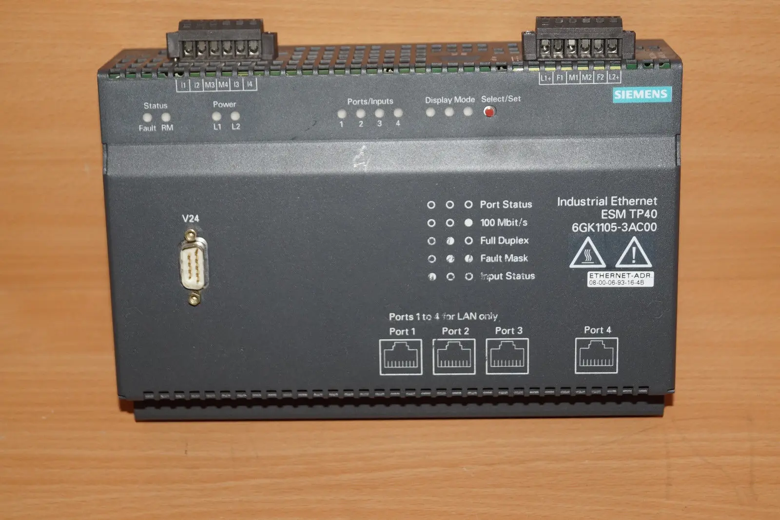 Produktfoto 1 von Siemens   Ethernet ESM TP40 6GK1105-3AC00 // 6GK1 105-3AC00   E-Stand :05 V2.3.8