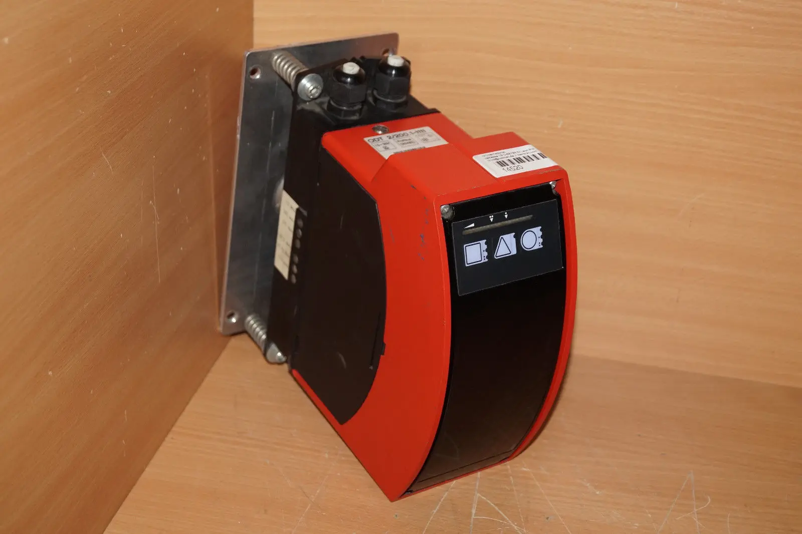 Produktfoto 1 von Leuze Profibus Datenlichtschranke ODT 2/200.1-1111