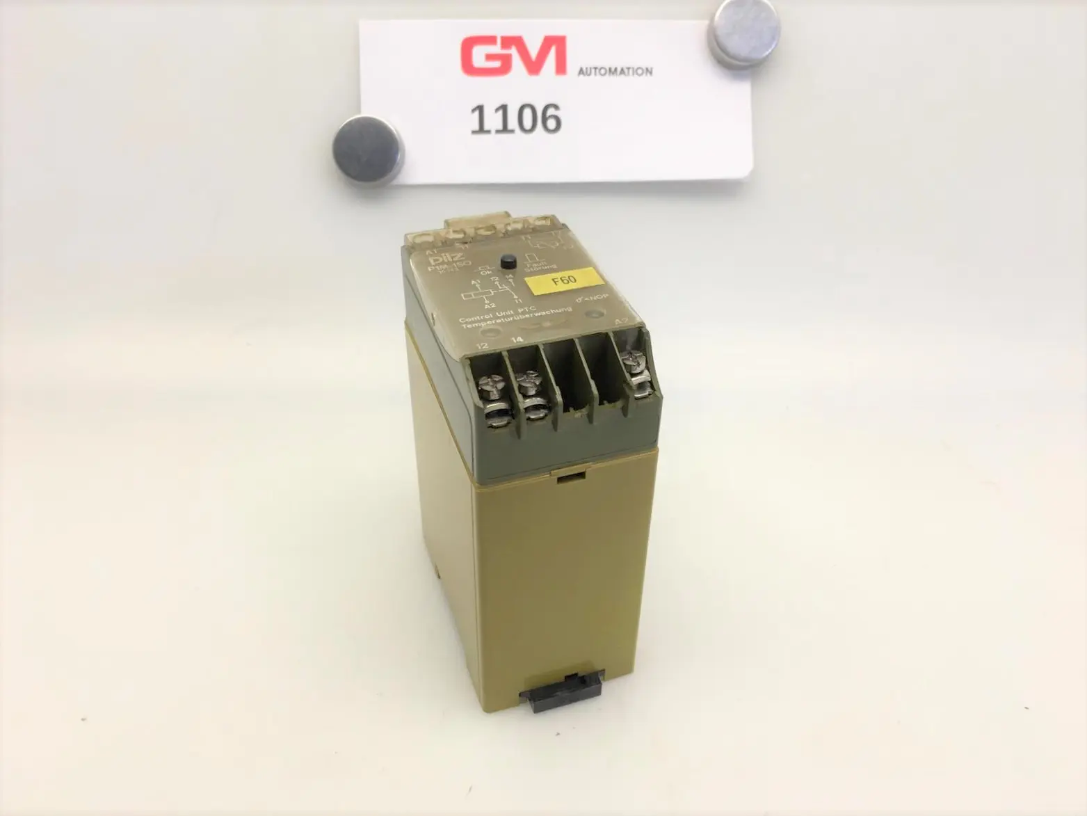 Produktfoto 1 von Pilz Sicherheitsrelais P1M-1SO/1U 479705 Safety Relay Relais Universalrelais 24V