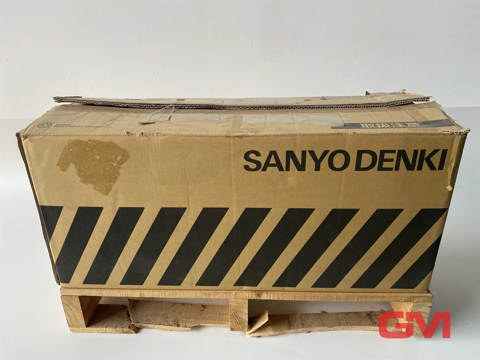 Produktfoto 1 von Sanyo Denki Servomotor BL Super P6 P60B2215 KLCFJJ 15,0 kW 1500 rpm Motor RA035
