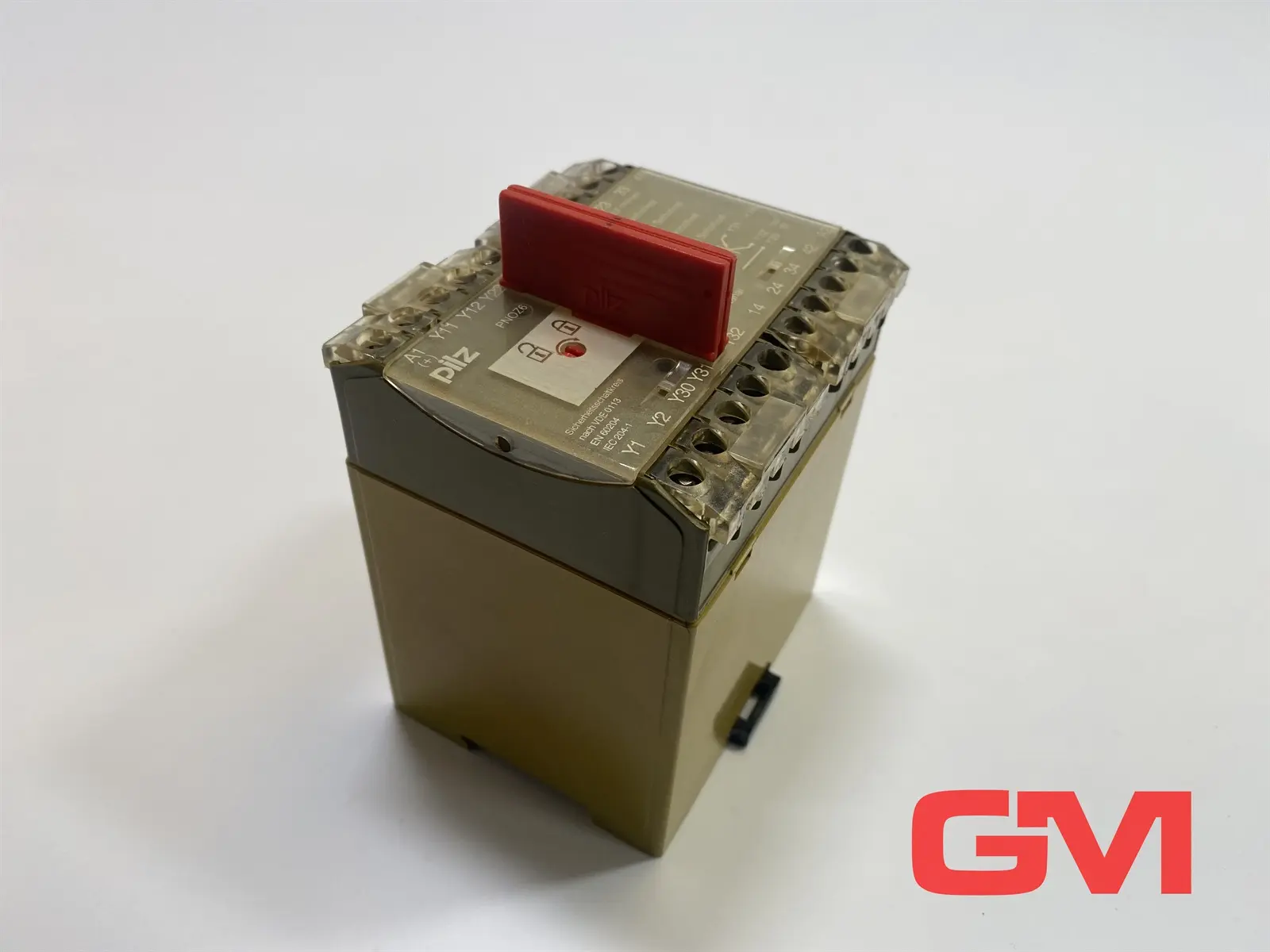 Produktfoto 1 von Pilz Sicherheitsrelais PNOZ 6 474899 Safety relay 24 V DC 3S 3Ö Schutztürwächter