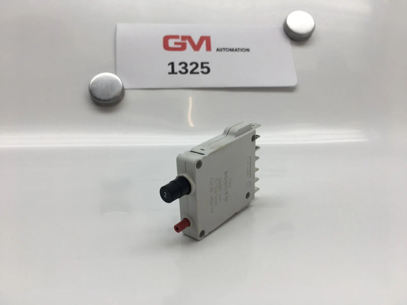 Produktfoto 1 von E-T-A Schutzschalter thermisch-magn. 3900-P10-Si-2 1Ö+1S circuit breaker 2A
