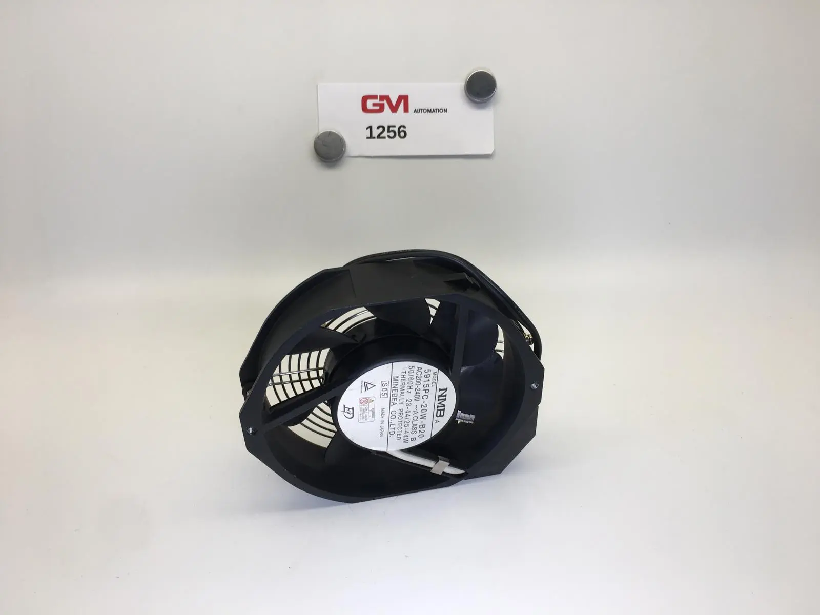 Produktfoto 1 von NMB Flowmax Lüfter 5915PC-20W-B20 Kühlerlüfter 200 -240 V cooler fan 25-44 W