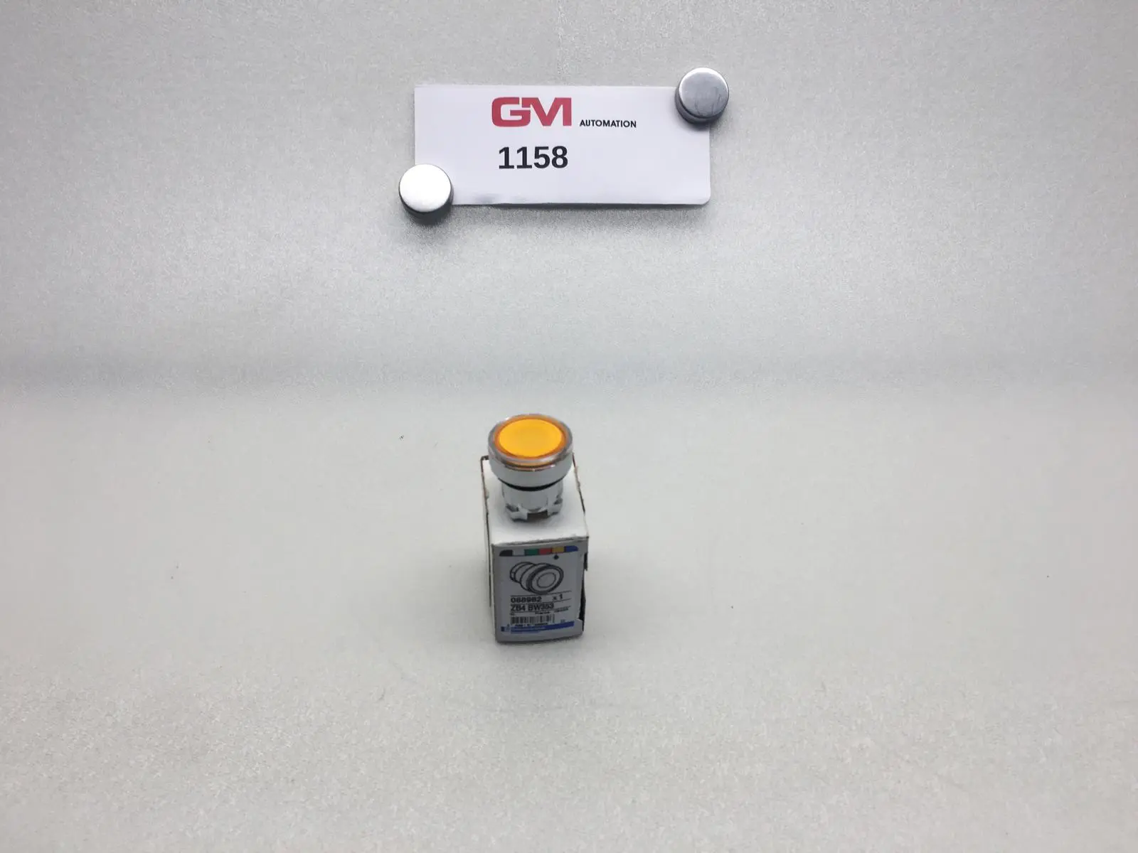 Produktfoto 1 von Telemecanique Frontelement f. Leuchtdrucktaster ZB4 BW353 orange 088982 D 22mm