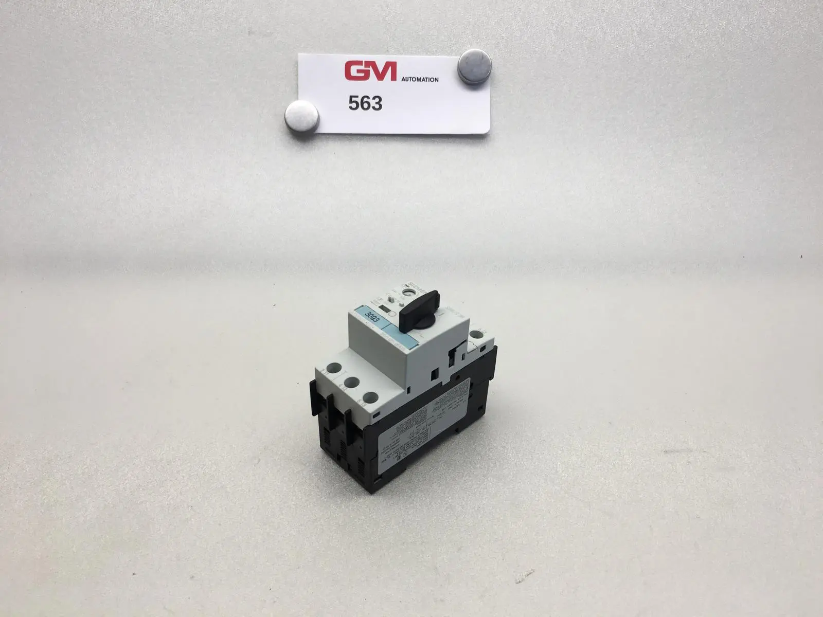 Produktfoto 1 von Siemens Leistungsschalter 3RV1421-0FA10 circuit breaker 0,35...0,5A 3RV1 10A