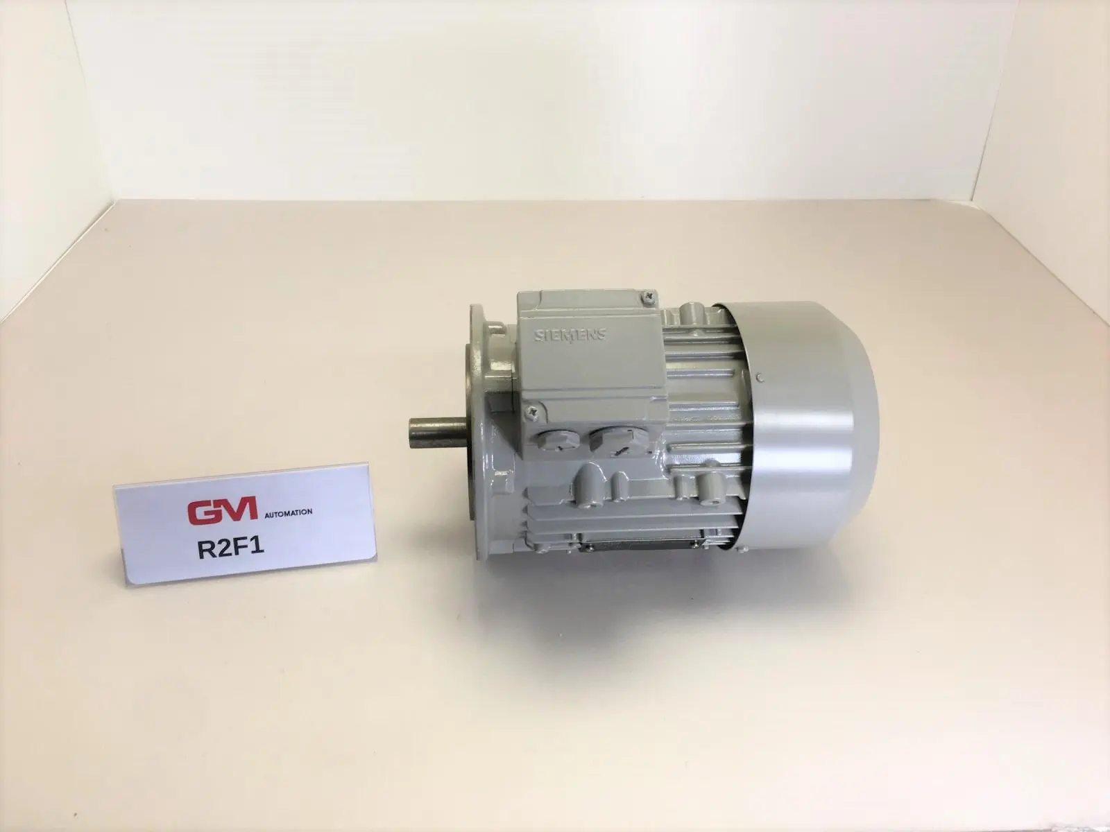 Produktfoto 1 von Siemens 3-Phasen Elektromotor 1LA9080-4KA33 Drehstrommotor 500V 0,55kW 1,06A
