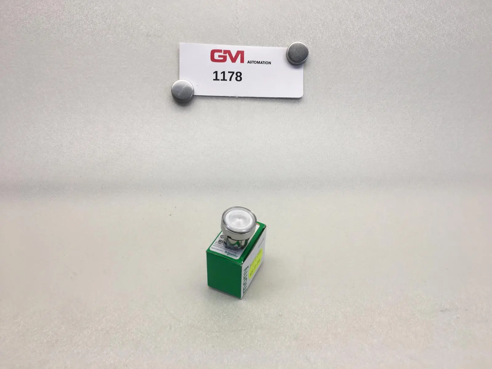 Produktfoto 1 von Schneider Electric Frontelement f. Leuchtdrucktaster ZB4 BW313 D22 mm 017387
