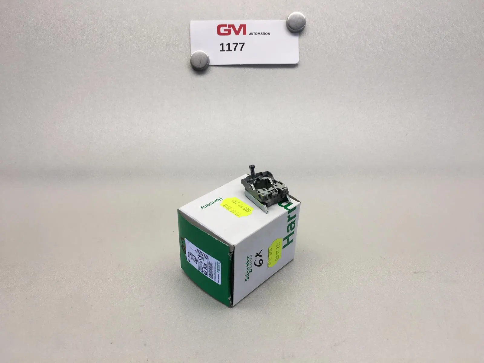 Produktfoto 1 von Schneider Electric Befestigungsflansch ZB4 BZ009 fixing collar D: 22mm 010202