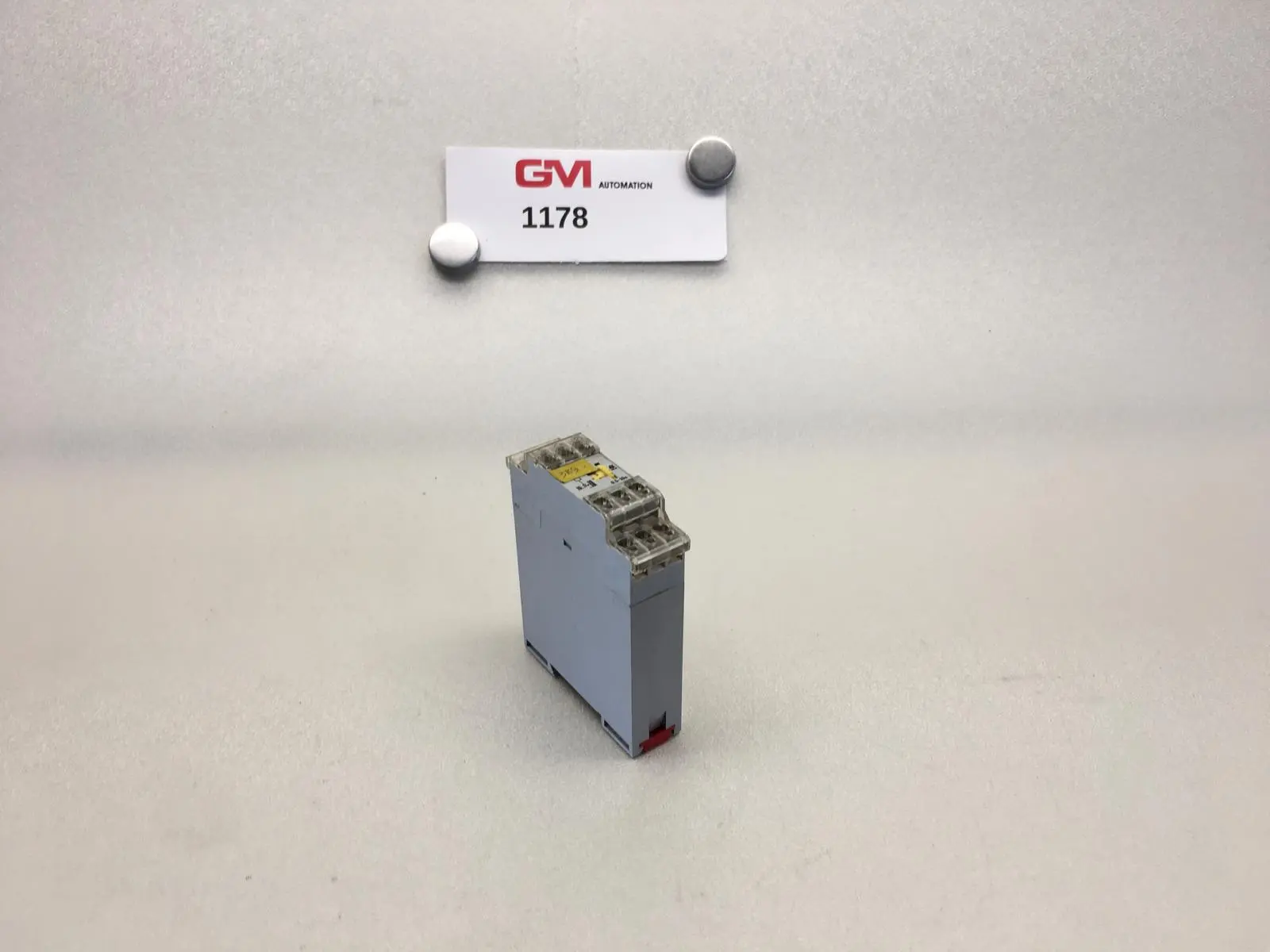 Produktfoto 1 von E. Dold & Söhne Zeitrelais MK9903.81 /100 timing relay 0,5 - 10s Relais 220V