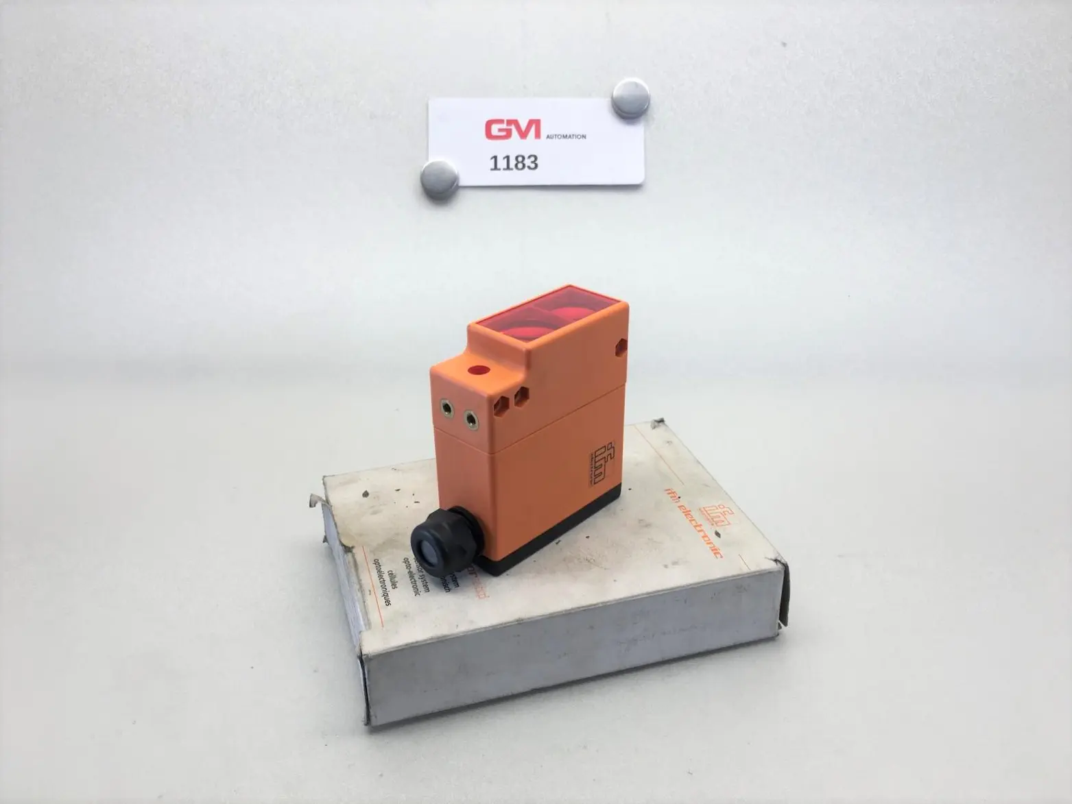 Produktfoto 1 von ifm Reflexionslichttaster 0A0201 0AH-FK0A/T Reflexlichttaster Distanzsensor