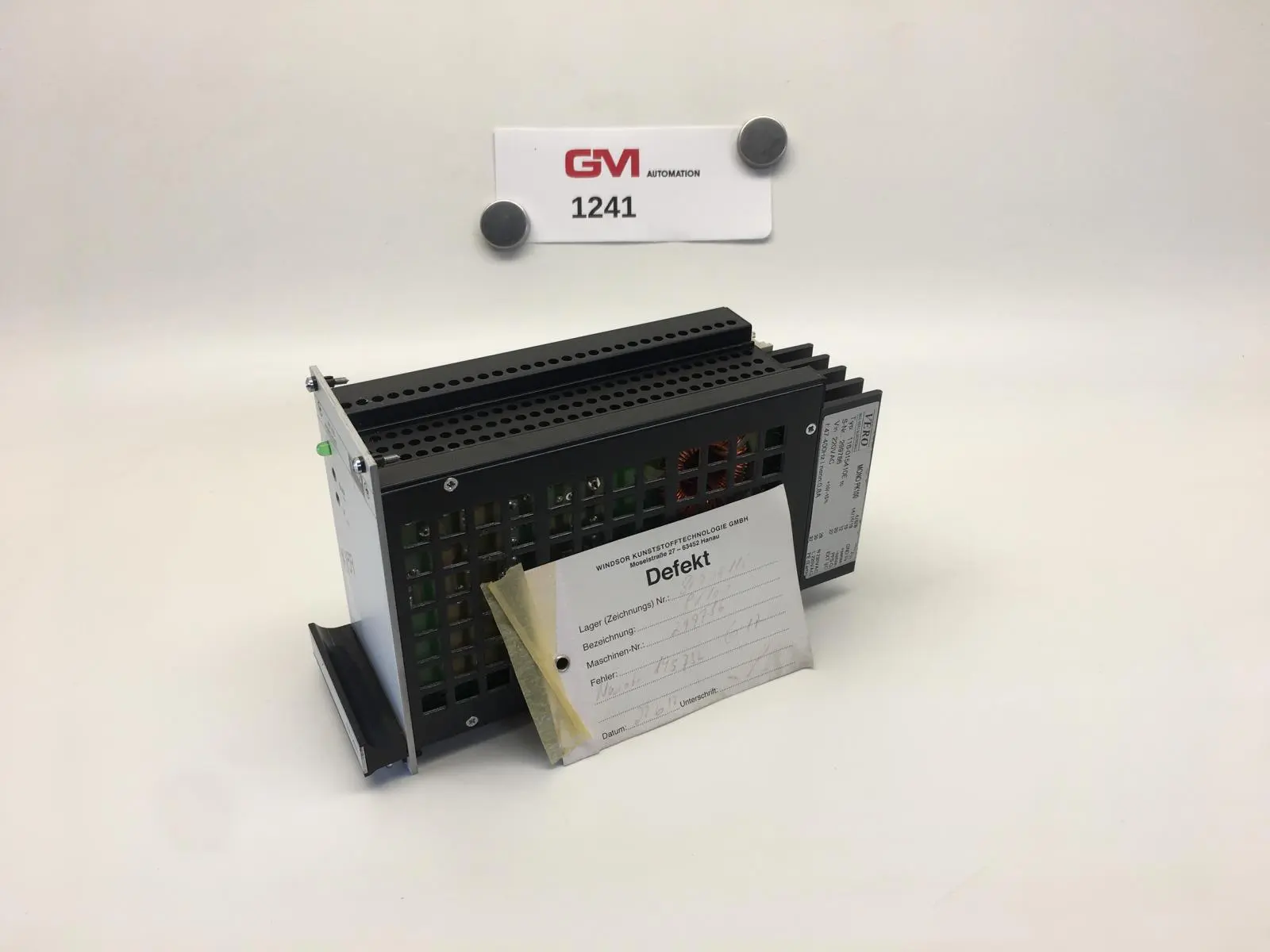Produktfoto 1 von Vero Electronics Netzteil Mono PK100 116-015410e Power Supply 220VAC 0,8A defekt