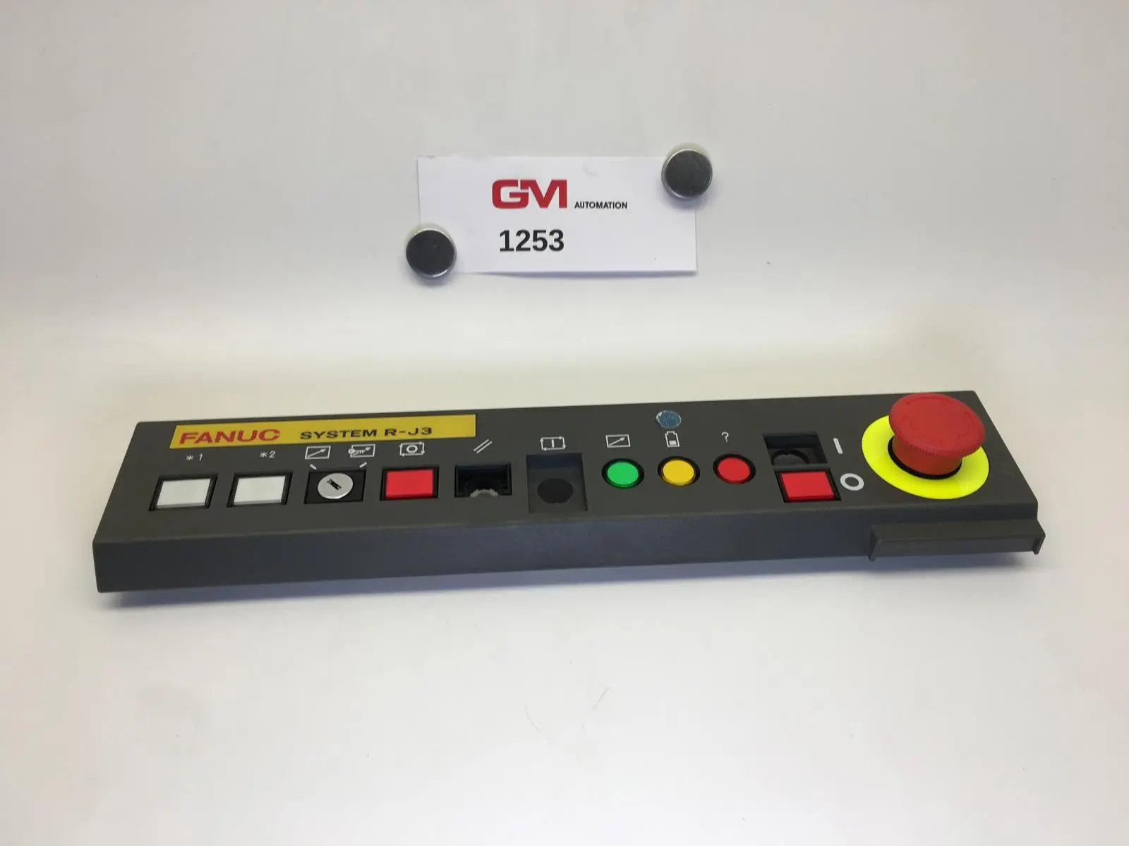 Produktfoto 1 von Fanuc Abdeckung für Bedienteil A05B-2400-C011 System R-J3 Fuji Cover Panel