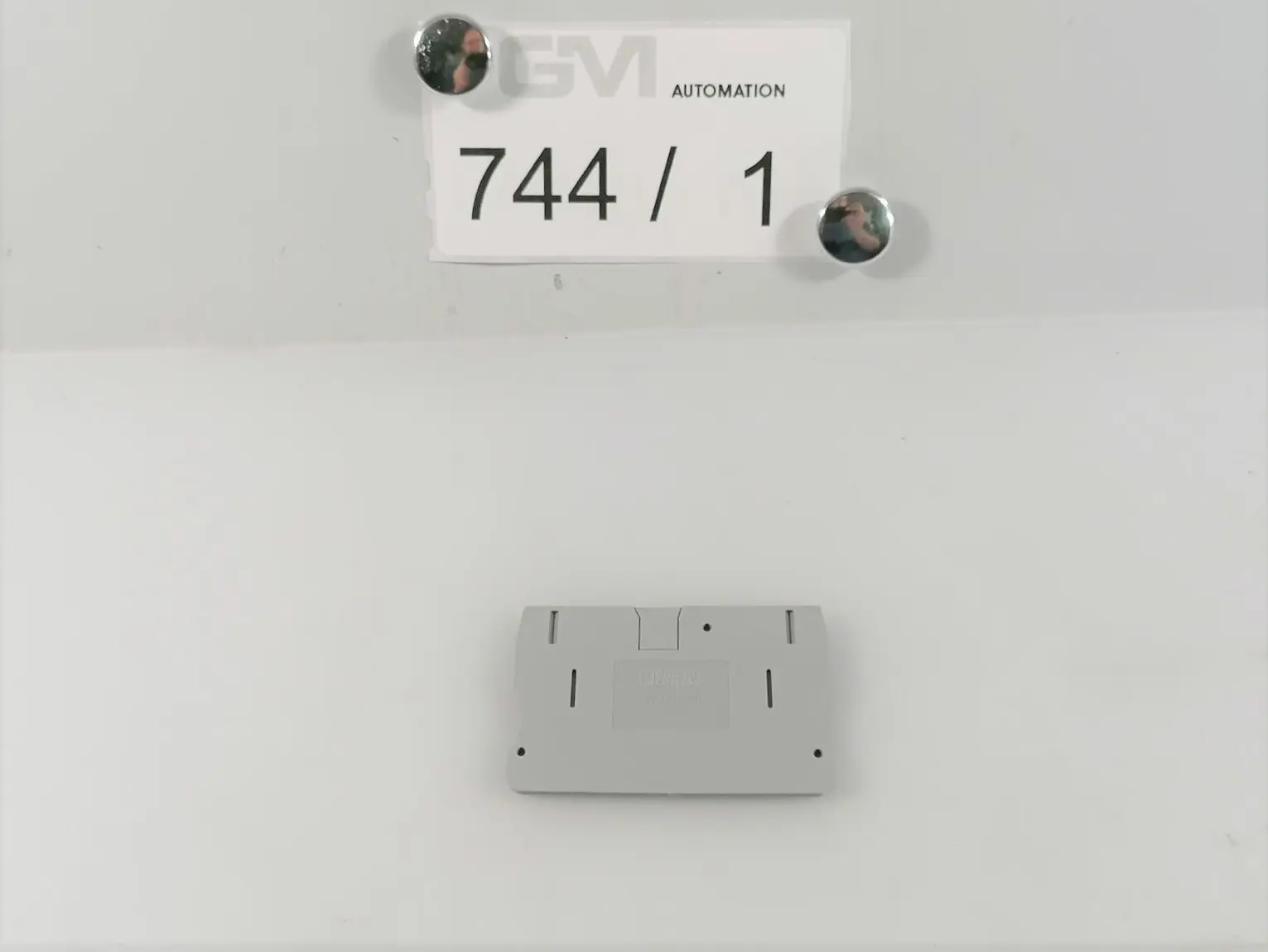 Produktfoto 1 von 27x Phoenix Contact Abschlussdeckel D-PT 10 3212057 End Cover 67,7 x 2,2 x 42,6