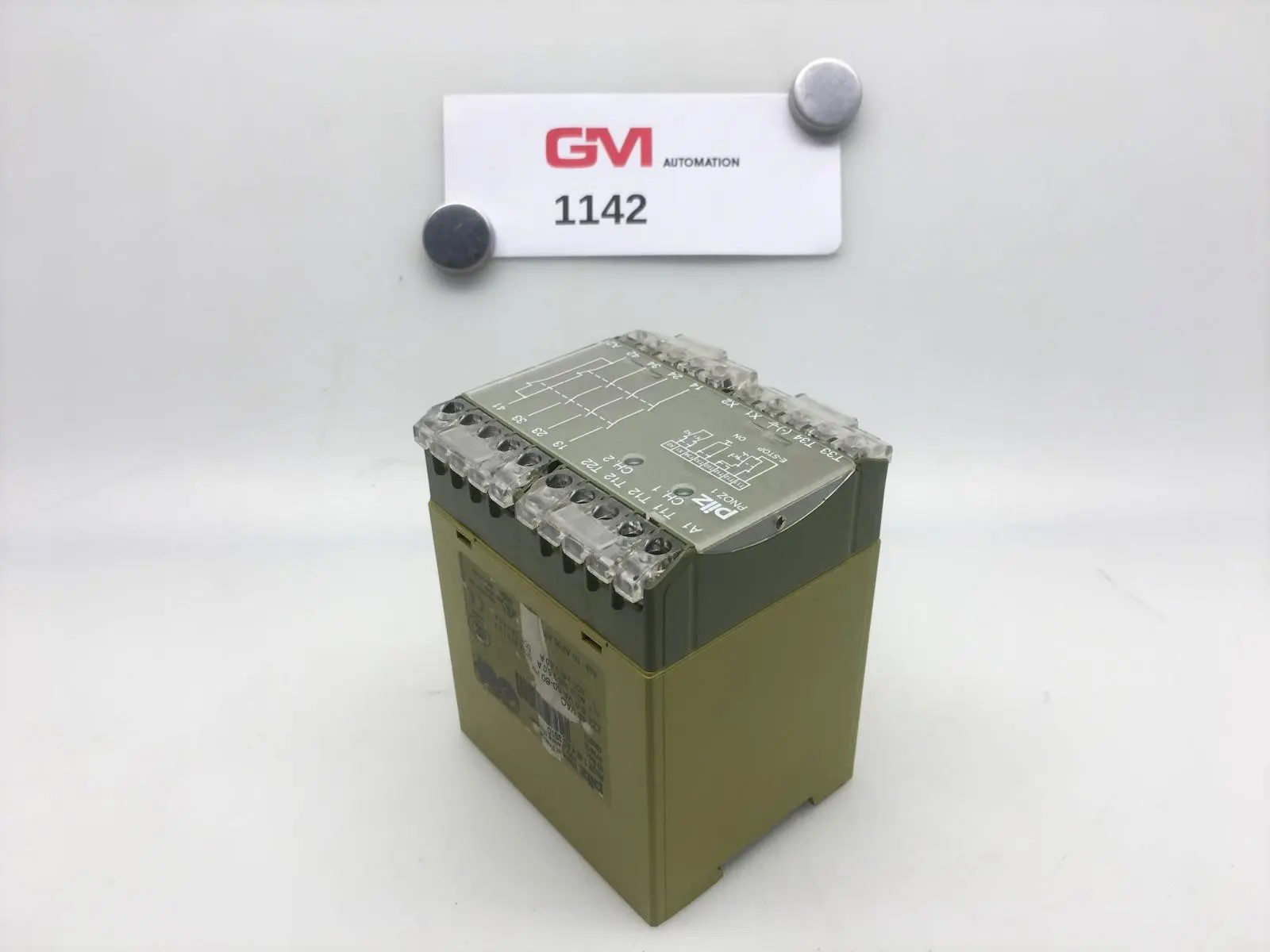 Produktfoto 1 von Pilz Sicherheitsrelais 475610 PNOZ 1 42 V AC 3S1O Relais Safety Relay module 8A